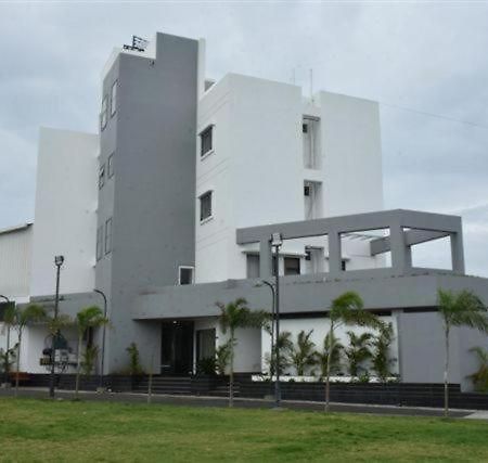 Sai Krupa Lawn And Regency, Buldhana Esterno foto